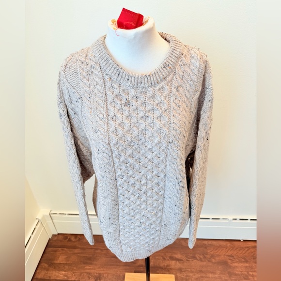 NEW - Made in Ireland wool ARAN MOR Ladies Honeycomb knit Sweater oat colour - Picture 9 of 16